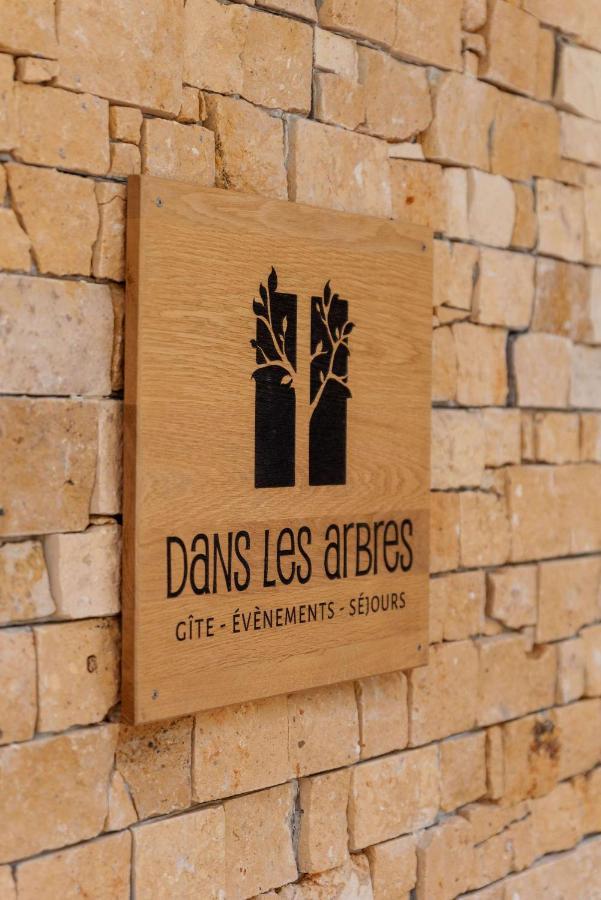 Dans Les Arbres Bed & Breakfast Lanta Bagian luar foto