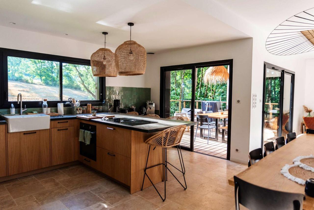 Dans Les Arbres Bed & Breakfast Lanta Bagian luar foto